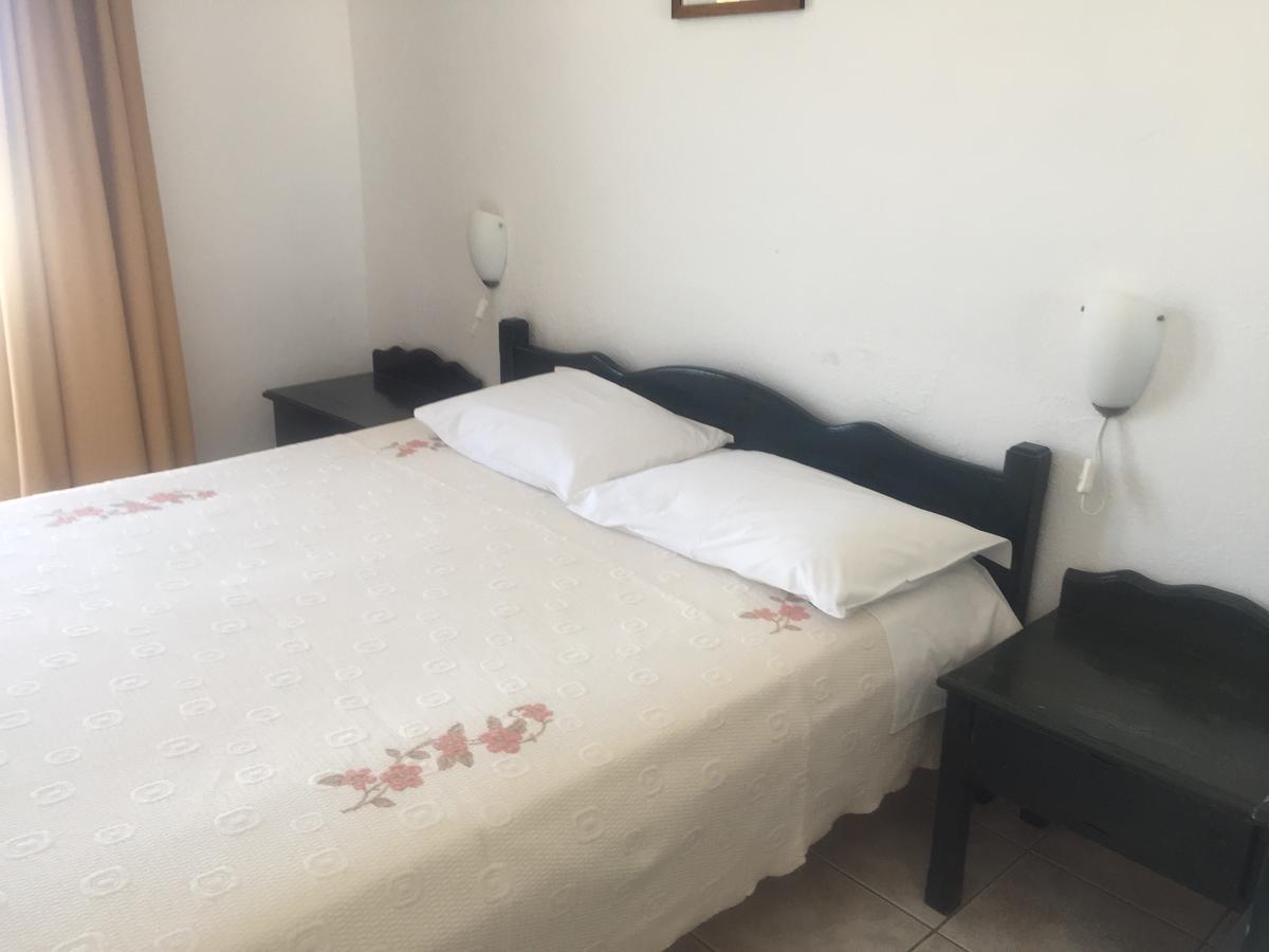 Aiolos Hotel Ménites Extérieur photo
