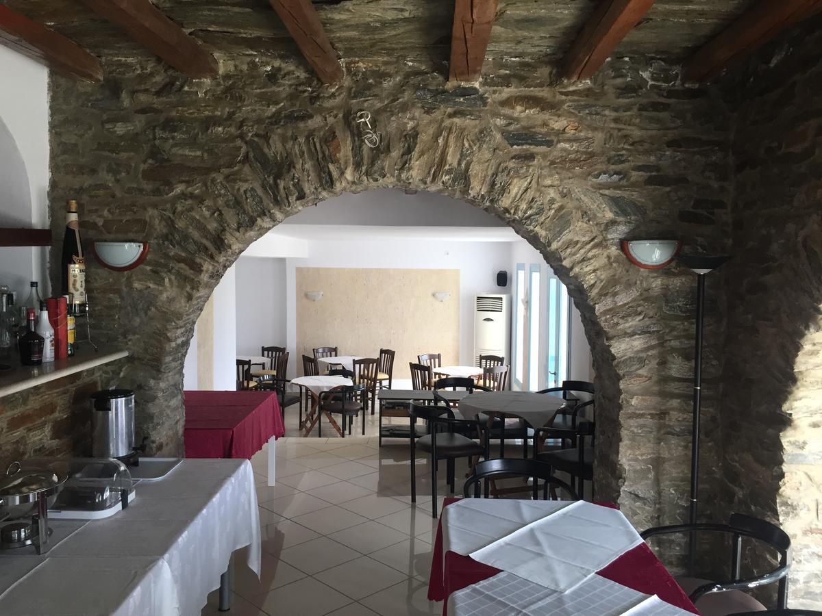 Aiolos Hotel Ménites Extérieur photo
